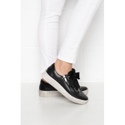 Jovi Black Leather Sneaker